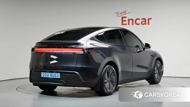 Tesla Model Y 2025 Черный из Кореи