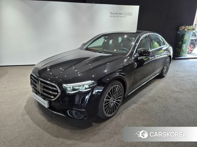 Mercedes-Benz E-Class W214 2026 Черный из Кореи