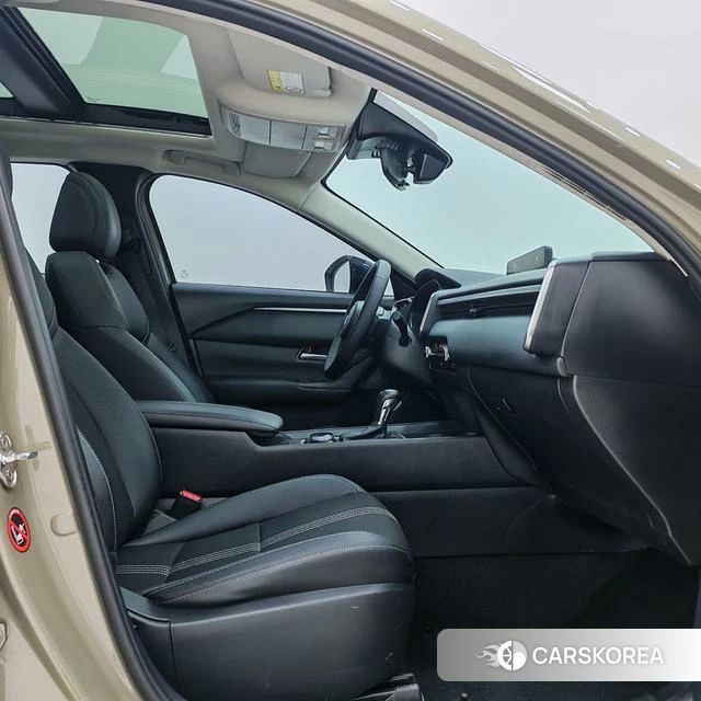 Mazda CX-50 line also 2023 Шампань из Китая