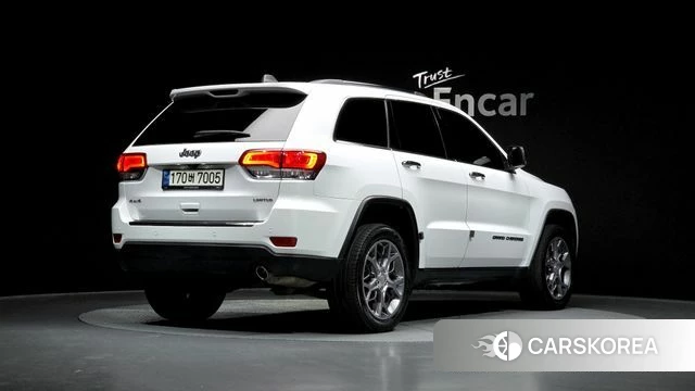 Jeep Grand Cherokee 2021 Белый из Кореи