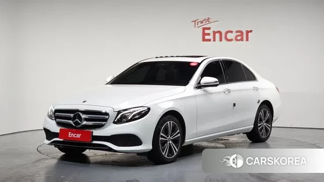 Mercedes-Benz E-Class W213 2020 Белый из Кореи