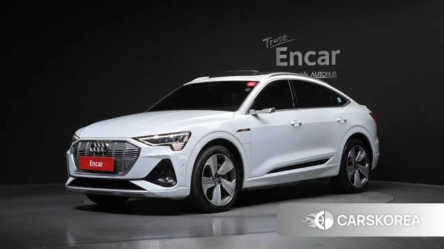 Audi e-Tron 2021 Белый из Кореи