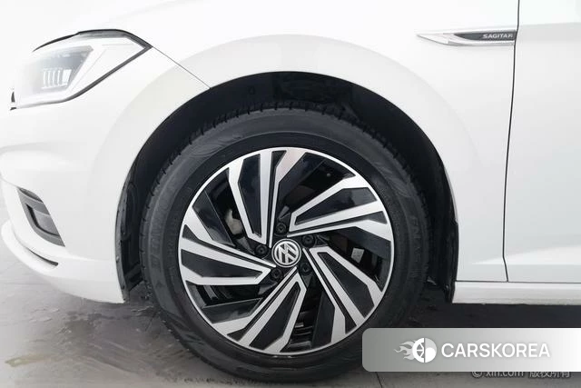 Volkswagen Sagitar 2022 Белый из Китая
