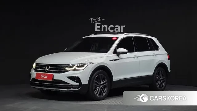 Volkswagen Tiguan second Generation 2022 Белый из Кореи