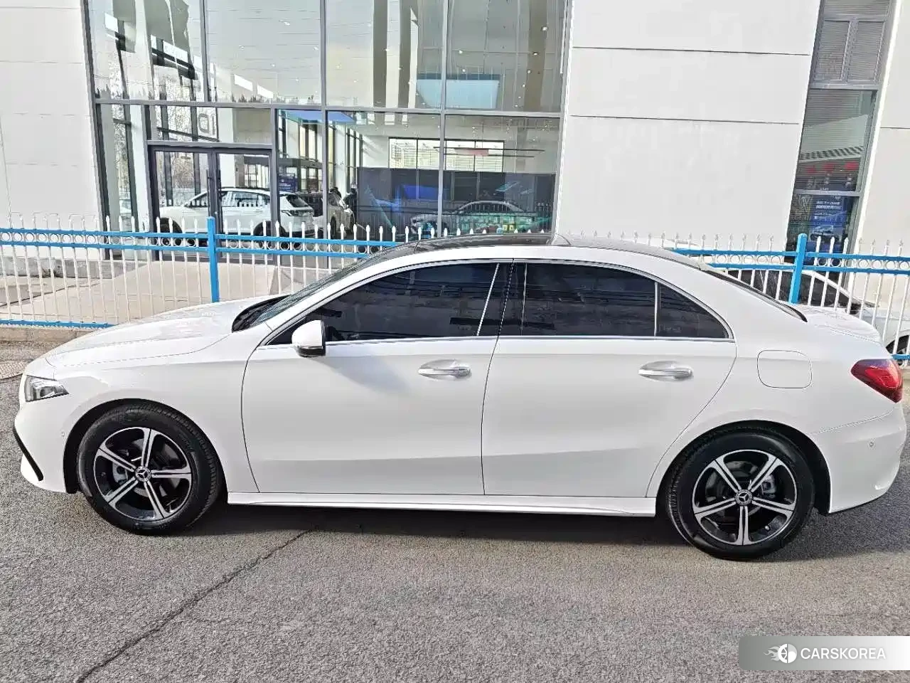 Mercedes-Benz A-Class 2023 Белый из Китая