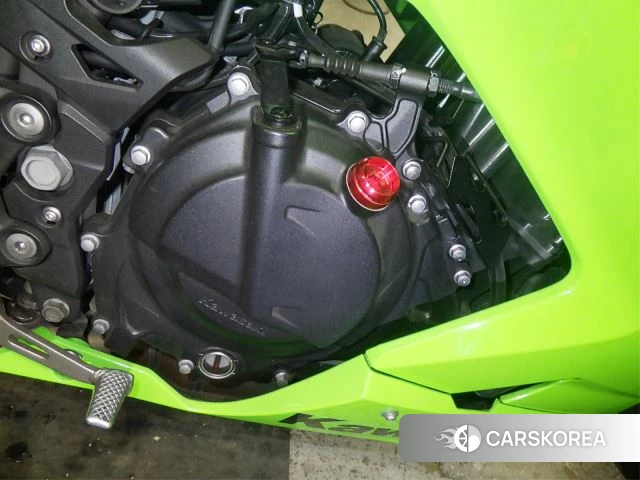 Engine photo