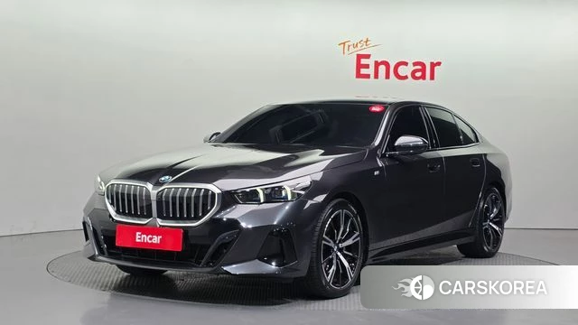 BMW 5 Series (G60) 2024 Серый из Кореи