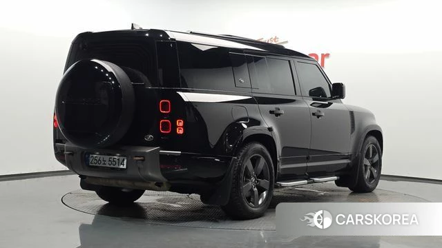 Land Rover Defender (L663) 2023 Черный из Кореи