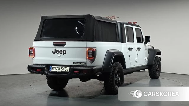 Jeep Gladiator (JT) 2023 Белый из Кореи