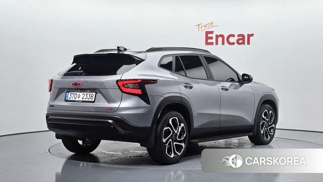 Chevrolet (GM Daewoo) Trax Crossover 2024 Серебристо-серый из Кореи