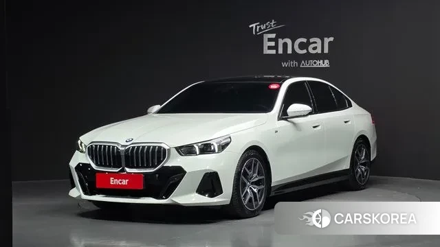 BMW 5 Series (G60) 2025 Белый из Кореи