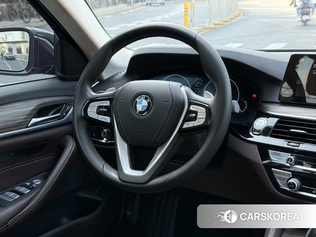 BMW 5 series 2019 Черный из Китая