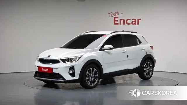 Kia Stonic 2020 Белый из Кореи