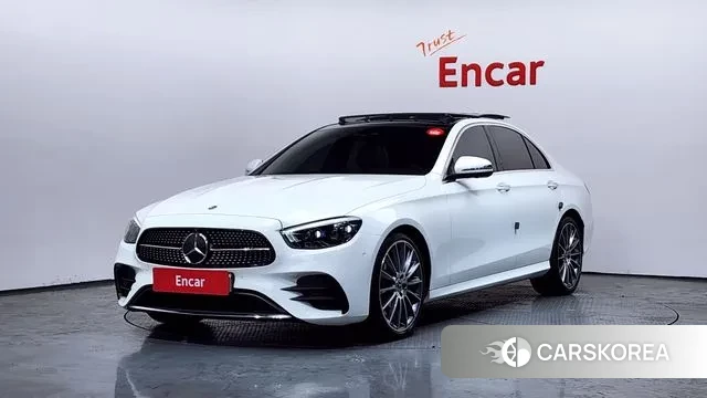 Mercedes-Benz E-Class W213 2022 Белый из Кореи