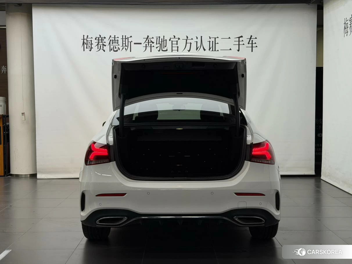Mercedes-Benz Class A 2021 Белый из Китая