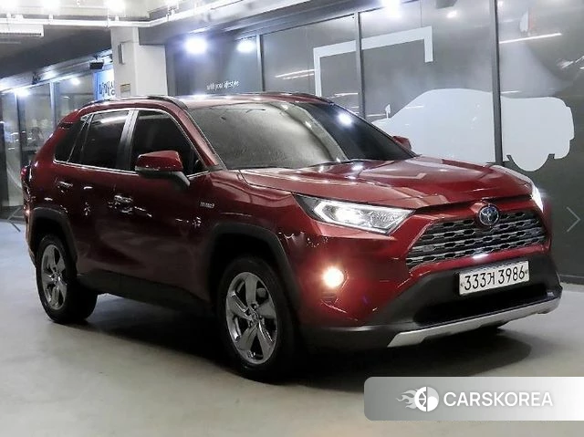 Toyota RAV4 5th Generation 2020 Красный из Кореи
