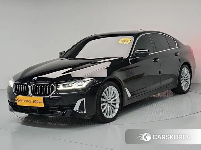 BMW 5 Series (G30) 2022 Черный из Кореи
