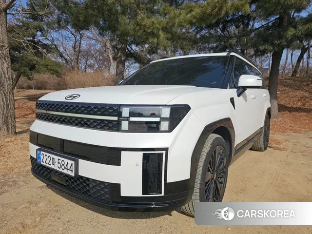 Hyundai Santa Fe (MX5) 2024 Белый из Кореи