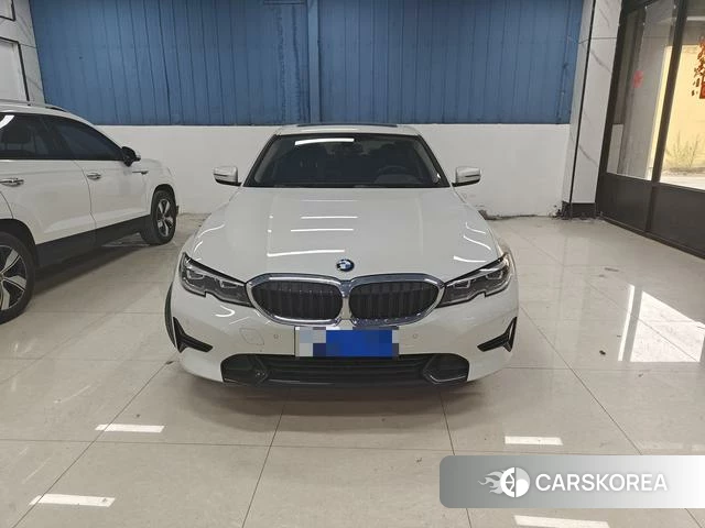 BMW 3 series 2022 Белый из Китая