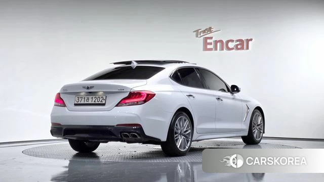 Genesis G70 2019 Белый из Кореи
