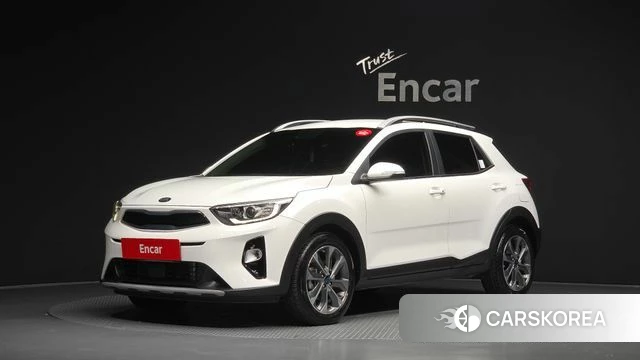 Kia Stonic 2018 Белый из Кореи