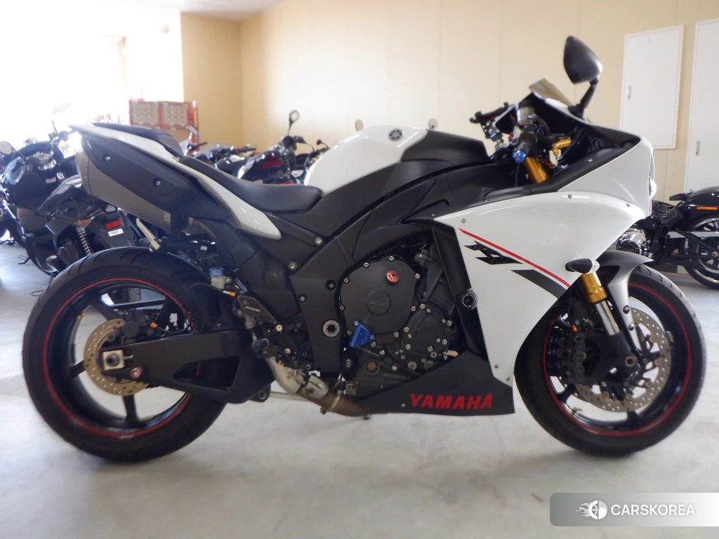 Проданный Yamaha YZF-R1 2014 из Японии