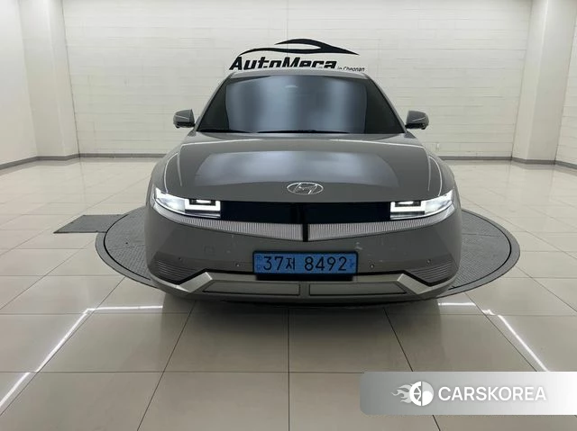 Hyundai Ionic 5 2022 Серебристо-серый из Кореи
