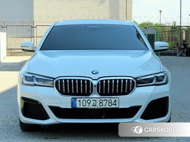 BMW 5 Series (G30) 2021 Белый из Кореи