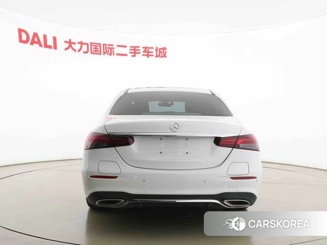 Mercedes-Benz E-class PHEV 2023 Белый из Китая