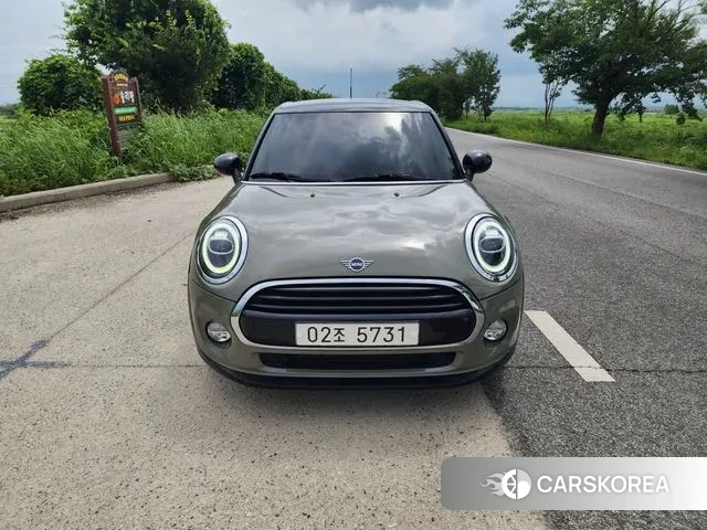 Mini Cooper 2018 Серебристо-серый из Кореи
