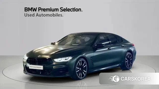 BMW 8 Series (G15) 2022 Темно-зеленый из Кореи