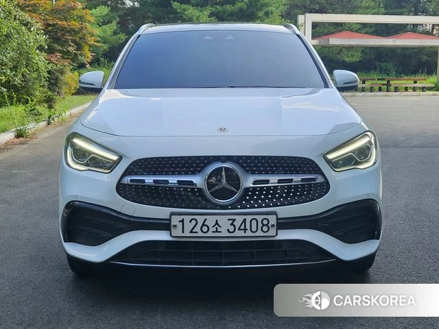 Mercedes-Benz GLA - Class H247 2023 Белый из Кореи