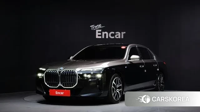 BMW 7 Series (G70) 2024 Черный двухцветный из Кореи