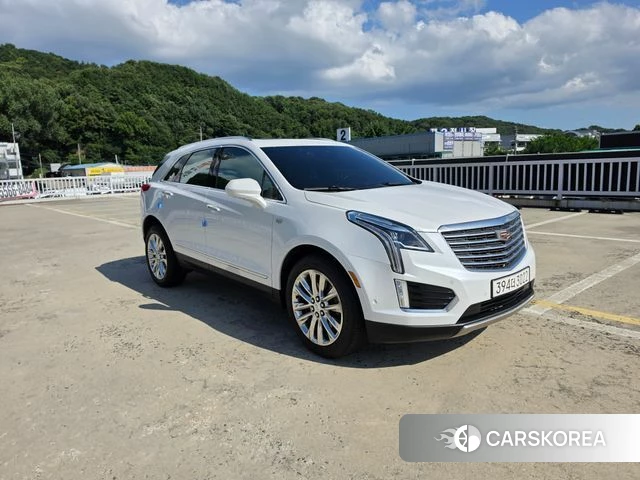 Cadillac XT5 2019 Белый из Кореи