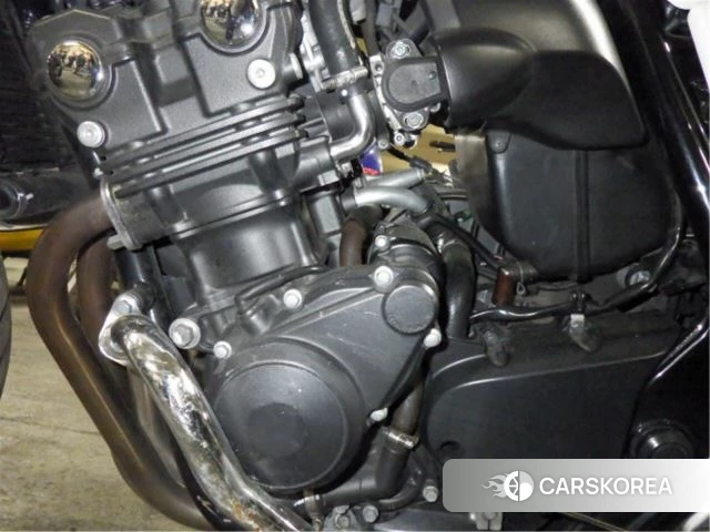 Engine photo