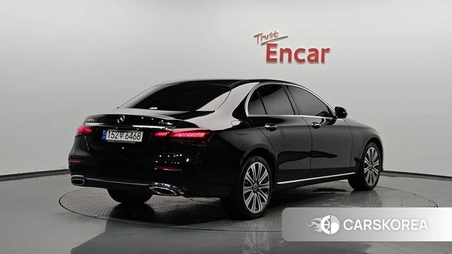 Mercedes-Benz E-Class W213 2021 Черный из Кореи