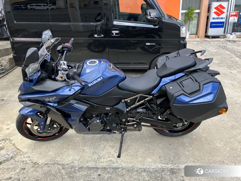 Проданный Suzuki GSX-S1000GT 2022 из Японии, фото 2