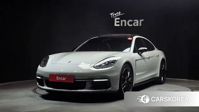 Porsche Panamera (971) 2018 Серебристо-серый из Кореи