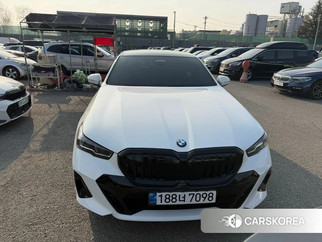BMW 5 Series (G60) 2024 Белый из Кореи