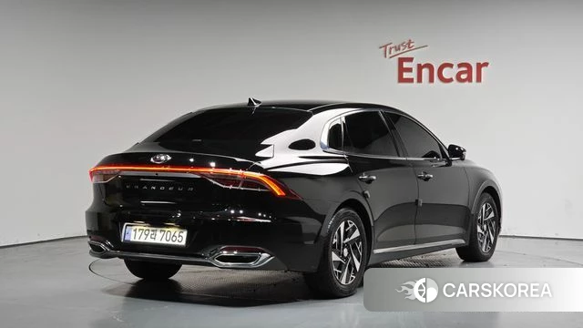 Hyundai The New Grandeur IG Hybrid 2021 Черный из Кореи
