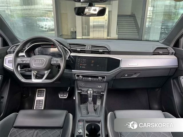 Audi Q3 2024 Белый из Китая