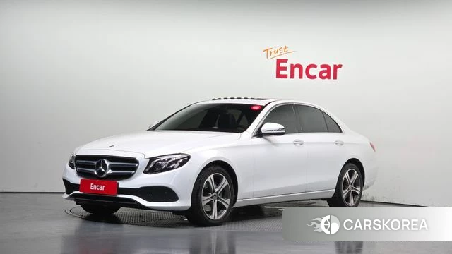 Mercedes-Benz E-Class W213 2019 Белый из Кореи