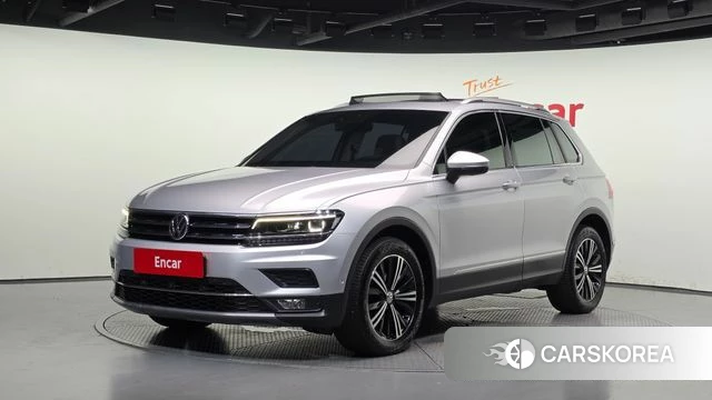 Volkswagen Tiguan second Generation 2020 Серебряный из Кореи