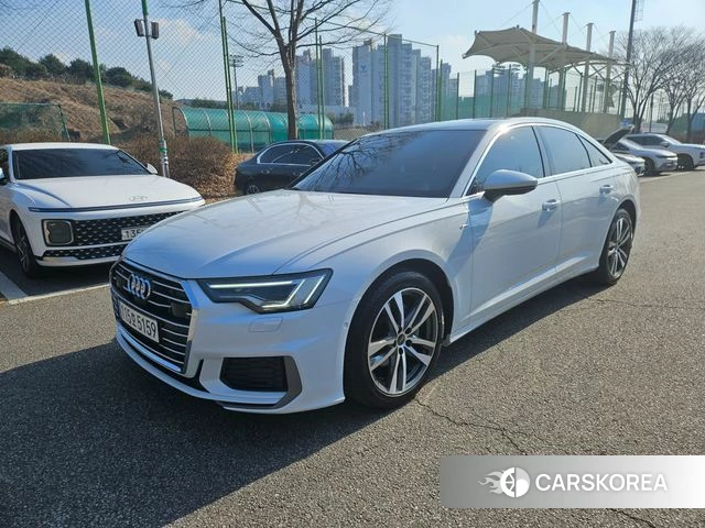 Audi A6 (C8) 2022 Белый из Кореи