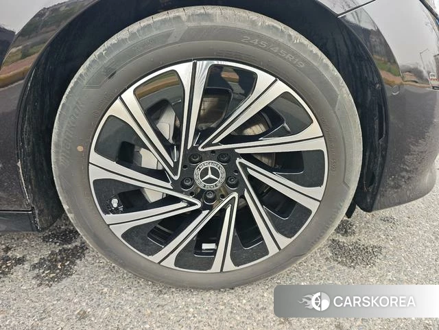 Mercedes-Benz E-class 2024 Черный из Китая