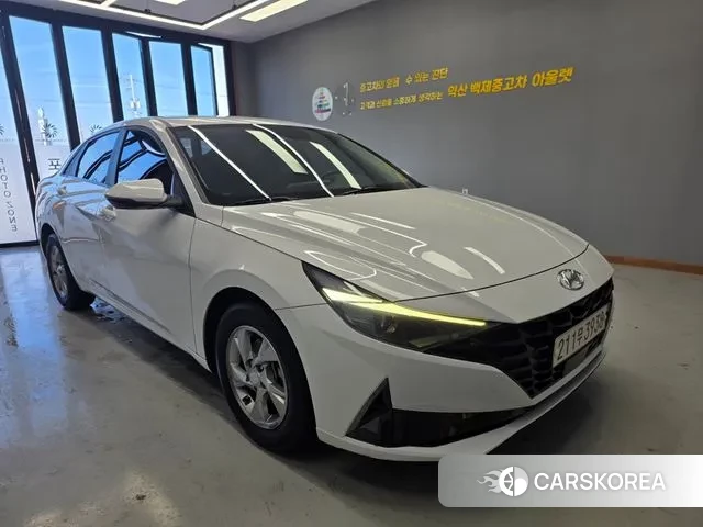 Hyundai Avante (CN7) 2021 Белый из Кореи