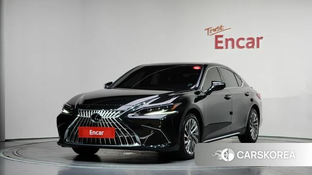 Lexus ES300h 7th generation 2025 Черный из Кореи