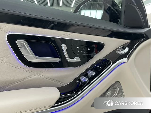 Mercedes-Benz Maybach S-class 2024 Черный из Китая