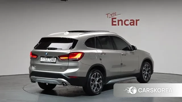 BMW X1 (F48) 2020 Песочный из Кореи