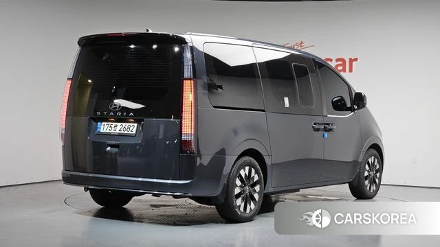 Hyundai Staria 2024 Серый из Кореи